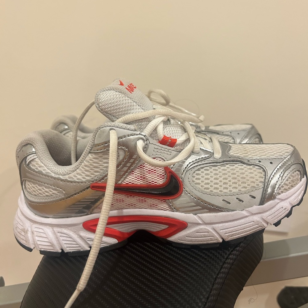 Nike’s gently used